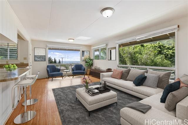 property at 1144 Mona St