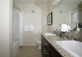 Le Mirage in Midland, TX - Building Photo - Building Photo