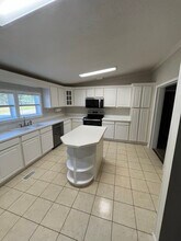 16 Madison Dr in Trafford, AL - Foto de edificio - Building Photo