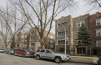 7600 S Essex Ave in Chicago, IL - Building Photo - Building Photo