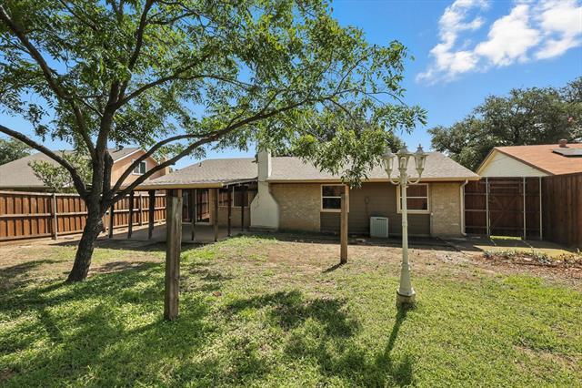 544 Auburn Dr in Lewisville, TX - Building Photo - Building Photo