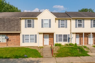 Scotsdale Apartments in Wooster, OH - Foto de edificio - Building Photo