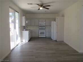 10009 Cambridge Blue Ave in Las Vegas, NV - Building Photo - Building Photo