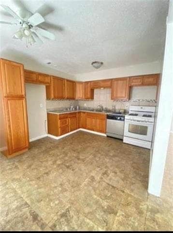 1157 Beechwood Dr in Harvey, LA - Building Photo - Building Photo