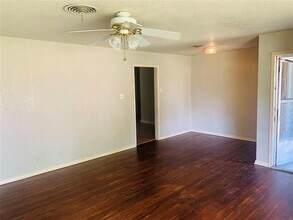 7308 Ravehill Ln in Dallas, TX - Building Photo - Building Photo