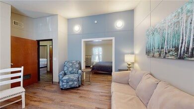 5585 Straub Rd, Unit 102 in College Station, TX - Building Photo - Building Photo