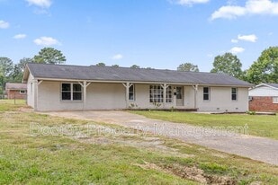 841 Kay Cir in Chattanooga, TN - Building Photo