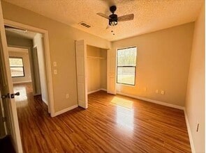 15474 Cortez Blvd, Unit 15474 Cortez in Brooksville, FL - Foto de edificio - Building Photo