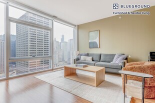 200 E Illinois St in Chicago, IL - Building Photo