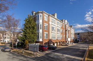 1002 Elmcroft Blvd Apartments