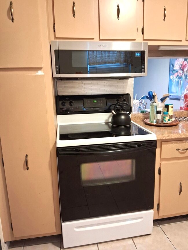 property at 2980 Riverside Dr