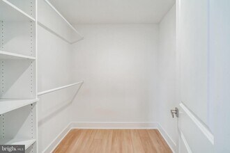 646 N 32nd St in Philadelphia, PA - Foto de edificio - Building Photo