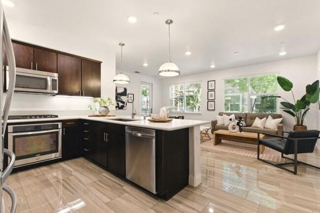 1130 Karby Terrace in Sunnyvale, CA - Building Photo - Building Photo