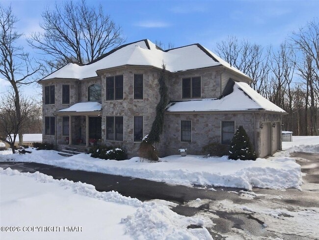 5132 Pocono Park in Swiftwater, PA - Building Photo - Building Photo