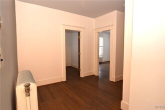 2318 Genesee St in Utica, NY - Building Photo - Building Photo