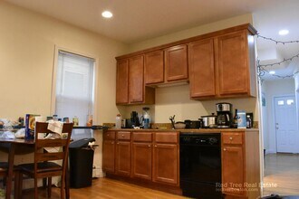 143 Hillside St, Unit 3 in Boston, MA - Building Photo - Building Photo