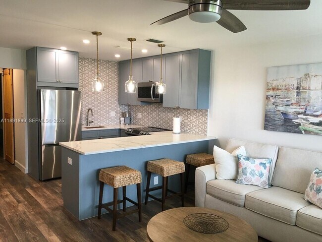 property at 240 Horizon W