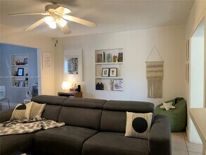 4330 SW 11th St in Coral Gables, FL - Building Photo - Building Photo
