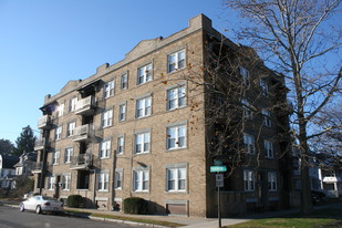 Parkwood Apartments