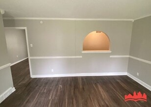 5303 Villa Del Rey Dr in Memphis, TN - Building Photo - Building Photo