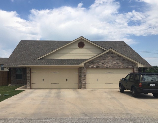 907 Dart Ct in Granbury, TX - Building Photo - Building Photo