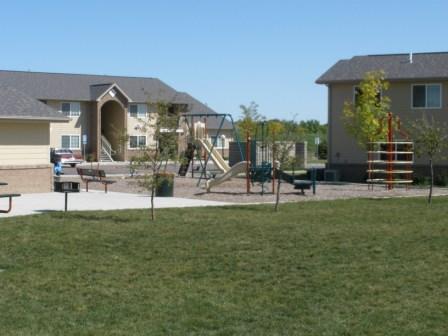 South Cliff Falls Apartments in Harrisburg, SD - Building Photo