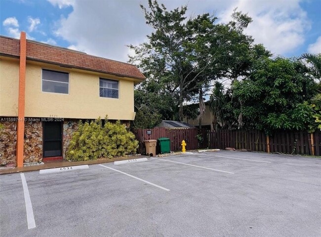 property at 6534 SW 41st St