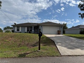 3705 9th St SW in Lehigh Acres, FL - Building Photo