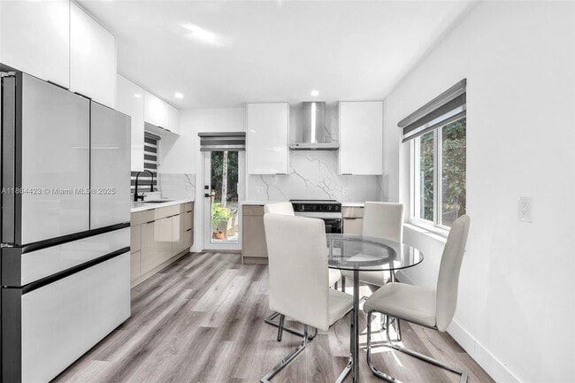 property at 886 NE 134th St