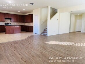24215 Desert Ash in San Antonio, TX - Building Photo - Building Photo
