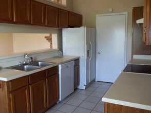 1757 Carrington Dr in Glenn Heights, TX - Building Photo - Building Photo