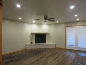 1915 Villa Dr in Artesia, NM - Building Photo - Building Photo