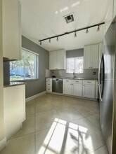 1146 SW 44th Way in Deerfield Beach, FL - Building Photo - Building Photo