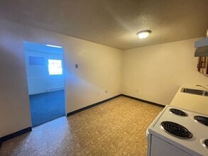 185 Loudon Rd in Concord, NH - Foto de edificio - Building Photo