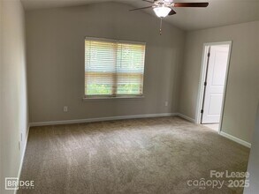 7327 Neal Rd in Charlotte, NC - Building Photo - Building Photo