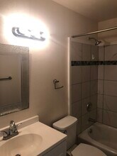 1050 Eha St, Unit 205 in Wailuku, HI - Foto de edificio - Building Photo