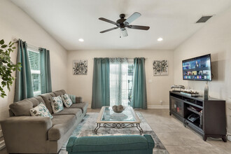 3021 NW 21st Ct in Fort Lauderdale, FL - Foto de edificio - Building Photo