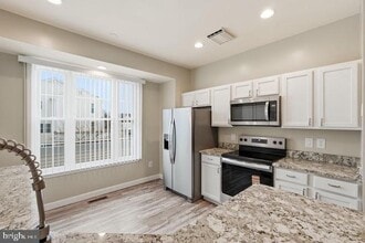 44142 Shady Glen Terrace in Ashburn, VA - Building Photo - Building Photo