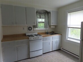 50 Pacific St in North Babylon, NY - Building Photo - Building Photo