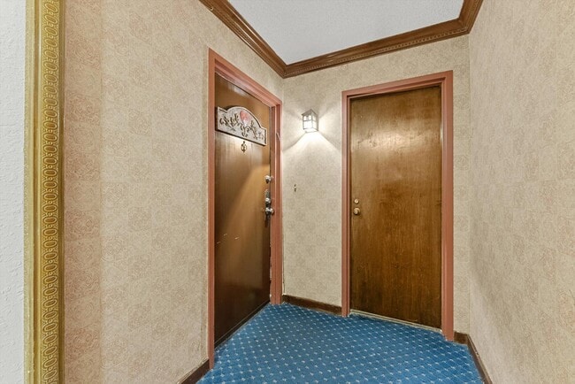 3730 Inverrary Dr in Lauderhill, FL - Building Photo - Building Photo