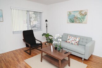 219 Antilla Ave in Coral Gables, FL - Building Photo - Building Photo