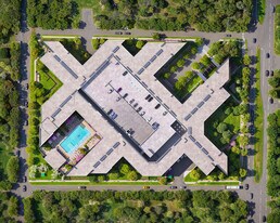 Westgrove in Houston, TX - Building Photo