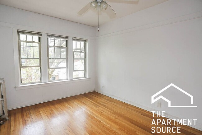 5131 N Wolcott Ave, Unit 2 in Chicago, IL - Building Photo - Building Photo
