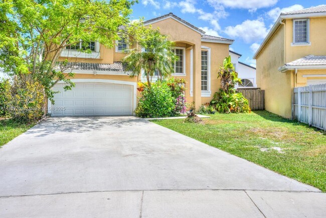 9965 SW 155th Ct in Miami, FL - Building Photo - Building Photo