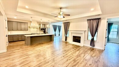 10012 Adagio Cv in Lakeland, TN - Foto de edificio - Building Photo