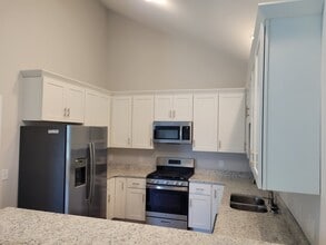 2015 Briarwood Dr in Kinston, NC - Building Photo - Building Photo