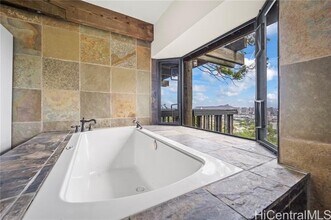 2445 Makiki Heights Dr in Honolulu, HI - Building Photo - Building Photo
