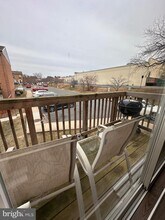 2328 Sun Valley Cir in Silver Spring, MD - Foto de edificio - Building Photo