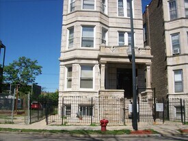 1420 S Central Park Ave, Unit 1F in Chicago, IL - Building Photo