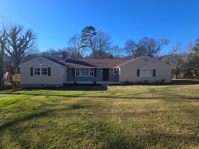 property at 4615 Sunset Rd W